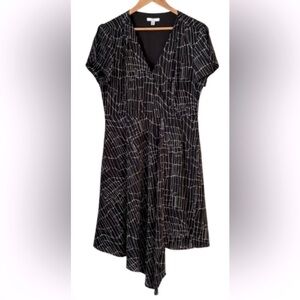 H by Halston blk&wht crepe prnt fx wrp v nck shrt slv drss w assym frnt hm SZ L